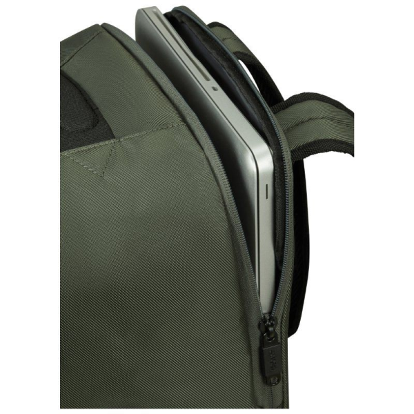 Mochila American Tourister Urban Track/ Capacidad 24L/ Verde