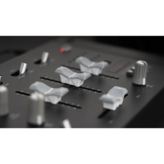 Mesa de Mezclas Fonestar MIX-3DJ